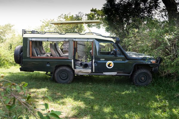 Modified-Landcruiser---Img-3---Oltepesi-Tented-Safari-Camp