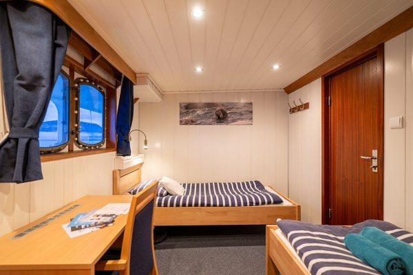 phoca_thumb_l_Cabin203_Harris_Dro_nett_1