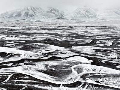 phoca_thumb_l_landskap_delta_svalbard_red-DJI_20240526002805_0433_D