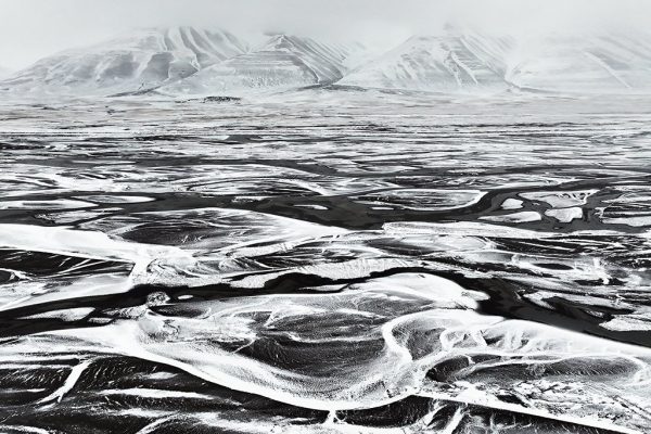 phoca_thumb_l_landskap_delta_svalbard_red-DJI_20240526002805_0433_D