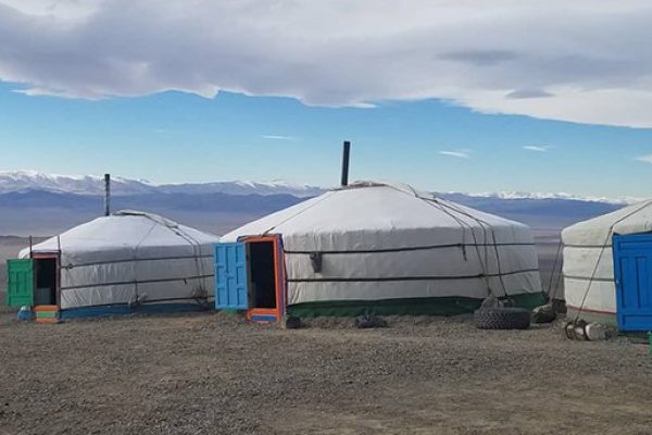 phoca_thumb_l_mountain_camp_view